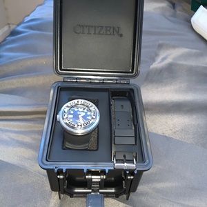 Big boy Citizen watch 🤧.. only wore it once 💯